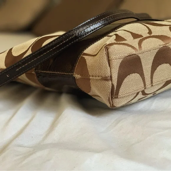 NWOT Coach 2-Way Signature Monogram Bag - Picture 4 of 9